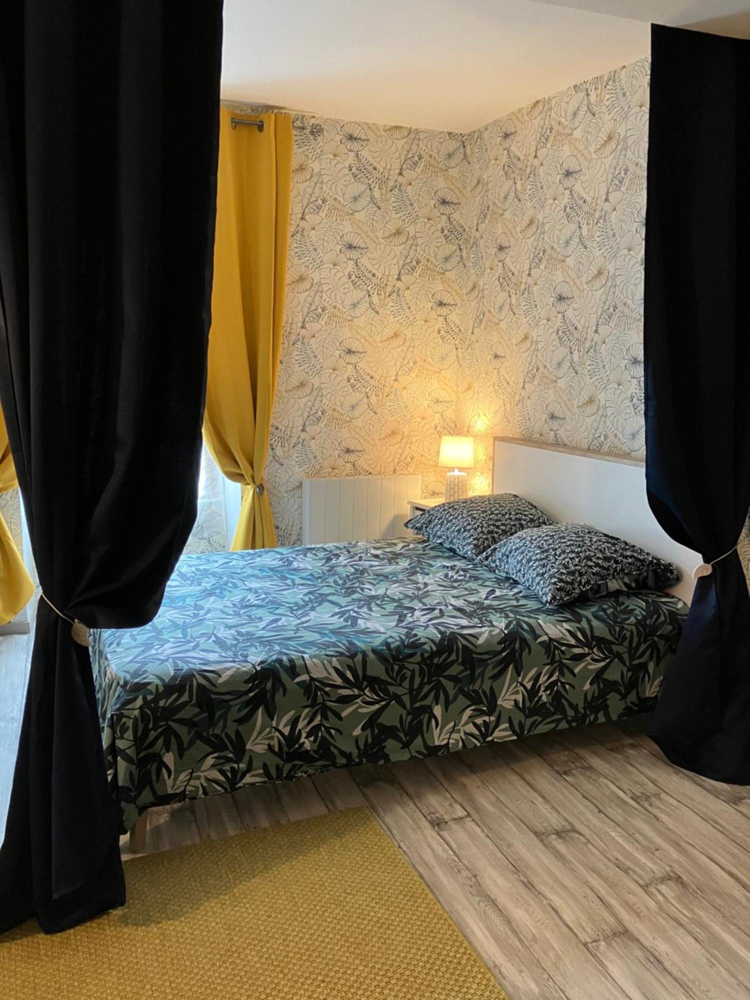 Charmante Maison En Pierres Precy-le-Sec Dış mekan fotoğraf