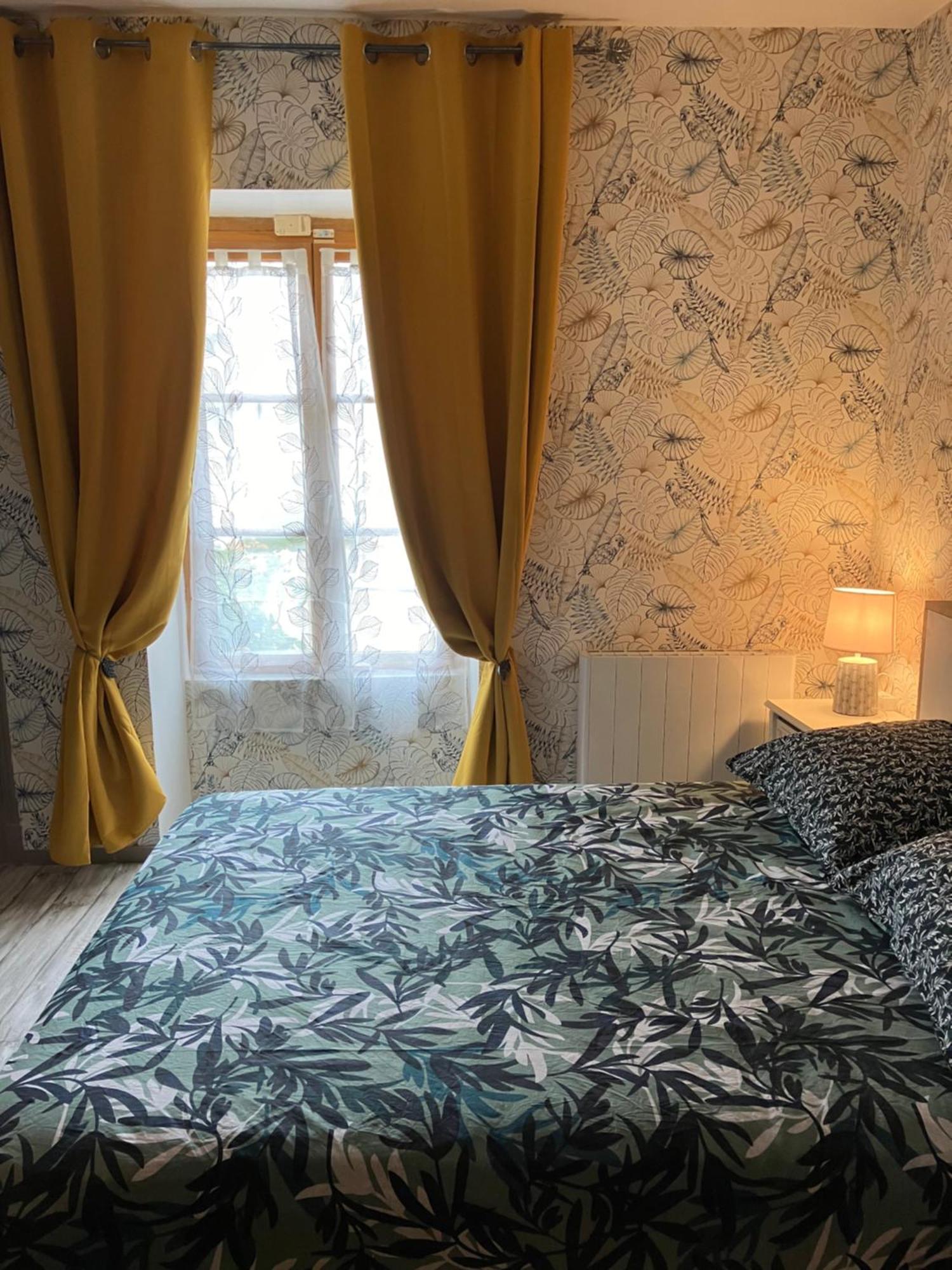 Charmante Maison En Pierres Precy-le-Sec Dış mekan fotoğraf