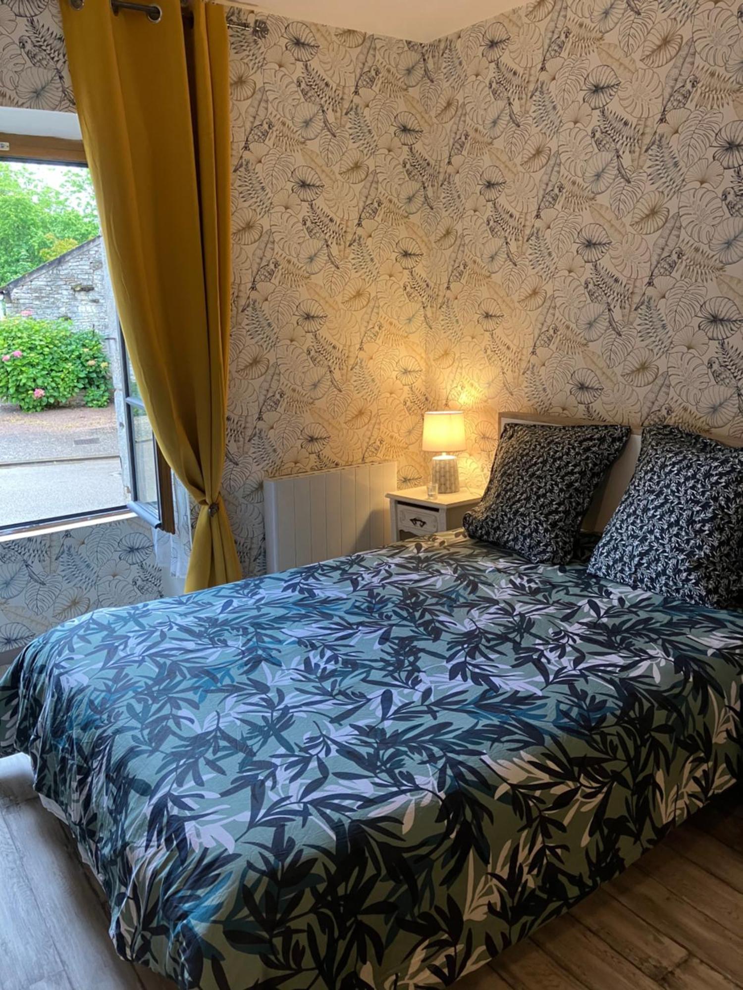 Charmante Maison En Pierres Precy-le-Sec Dış mekan fotoğraf