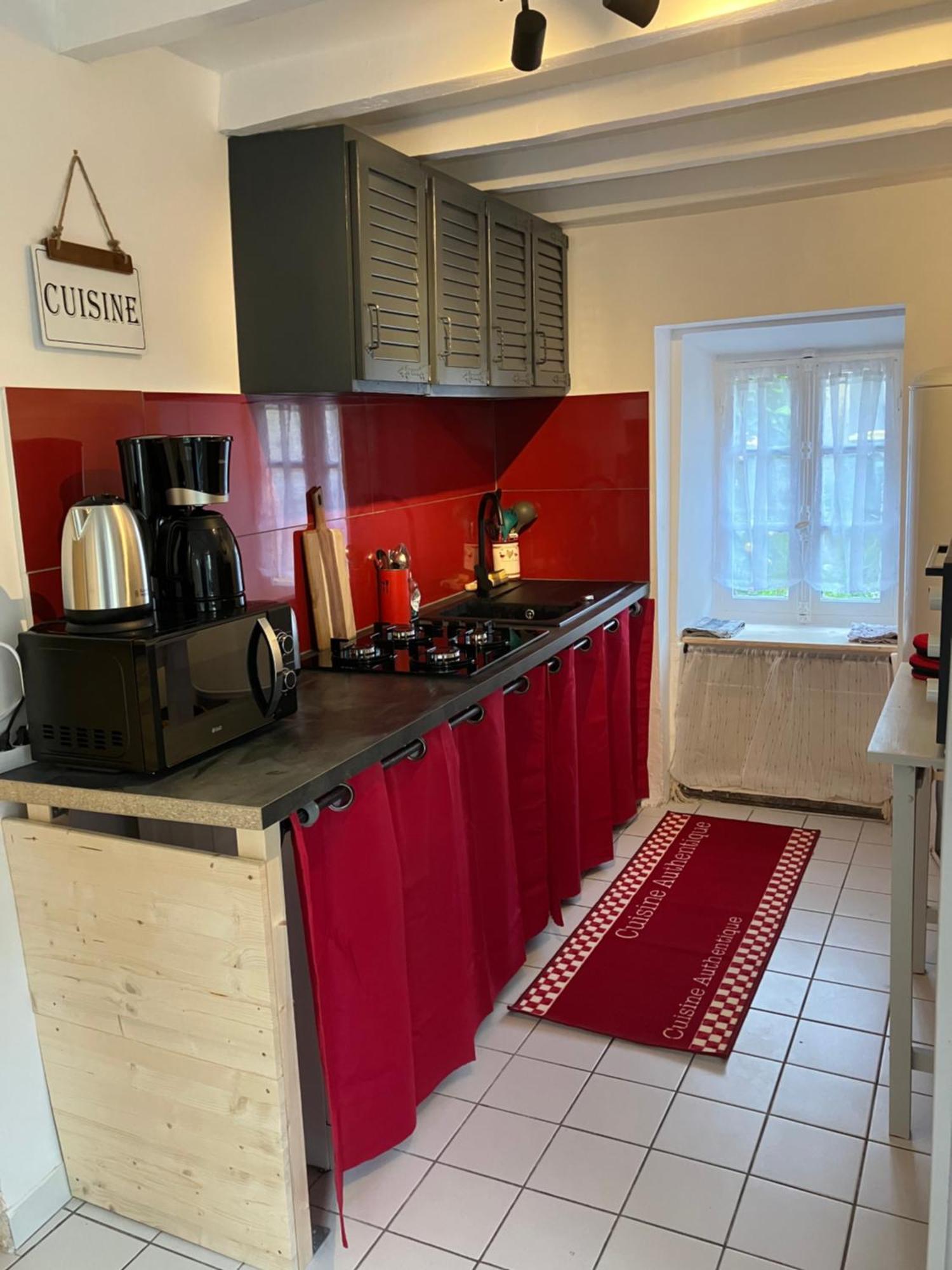 Charmante Maison En Pierres Precy-le-Sec Dış mekan fotoğraf